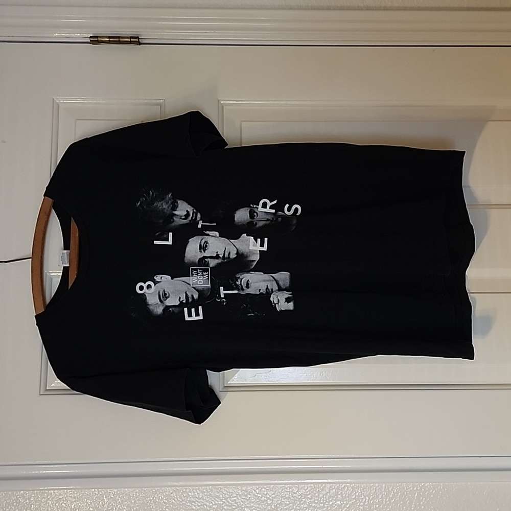 Why don't we 8 letters concert band tshirt by Pacific size large